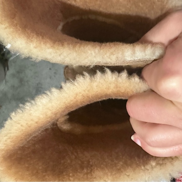 Unbranded shearling and leather boot with great tread size 8 - Picture 2 of 7